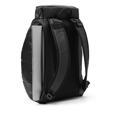 Db Hugger Backpack 20L Black Out