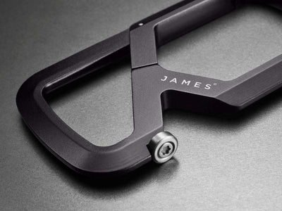 The James Brand The Mehlville Karabiner Space Gray Stainless-Runster