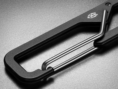 The James Brand The Holcombe Karabiner Black Stainless