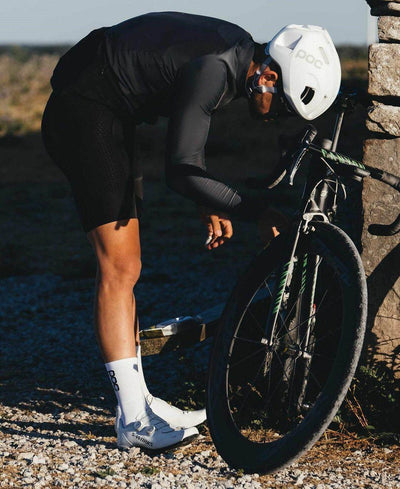 POC Essential Road Light Socks Hydrogen White-Runster