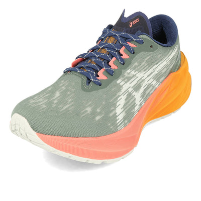 Asics Novablast 3 TR Damen Nature Bathing Papaya