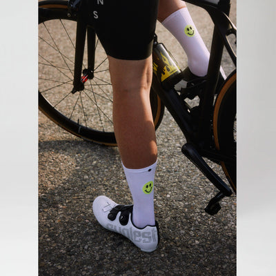 Fingerscrossed Road Socks Smiley White Neon
